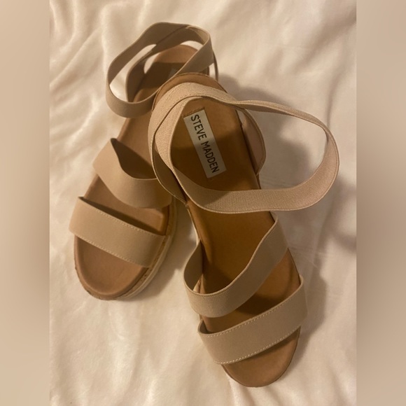 W Size 9 Steve Madden Bandi Elastic Cork Flatform Sandals - Picture 2 of 3